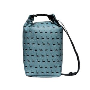 Drybag Avestruz von Ikuri, wasserdichter Rucksack mit Strauß-Print in Hellblau