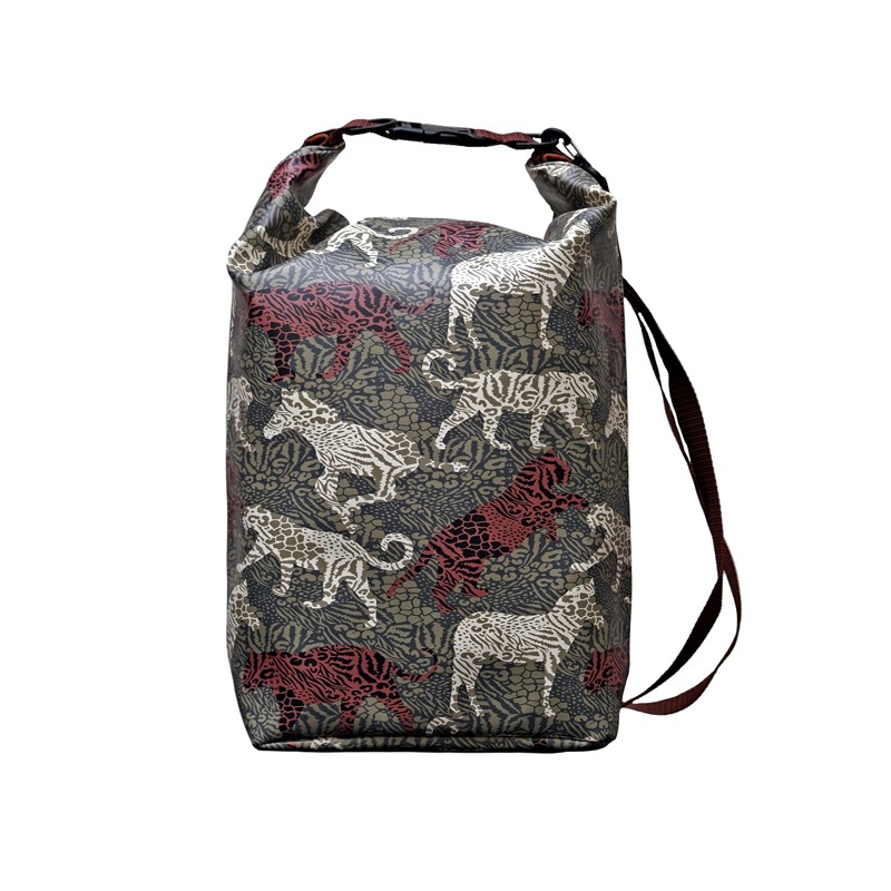 Drybag Animals von Ikuri, wasserdichter Rucksack mit Leoparden und Zebras