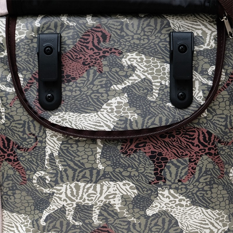 Gepäckträgerhaken der Fahrradtasche Animals, Nahaufnahme