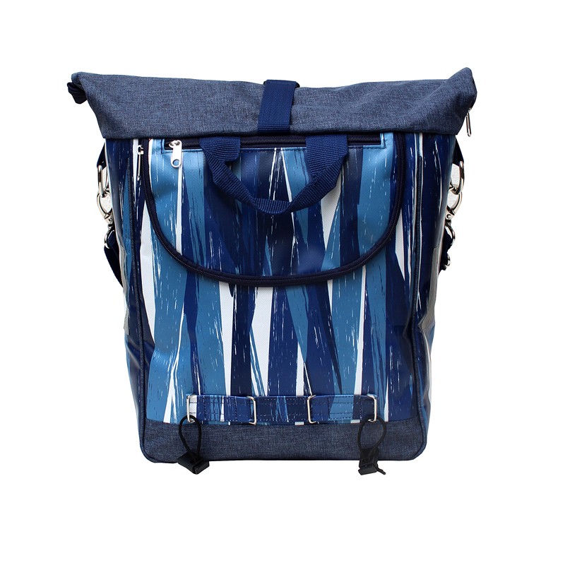Rückseite der Fahrradtasche Indigo mit Gepäckträgerhaken
