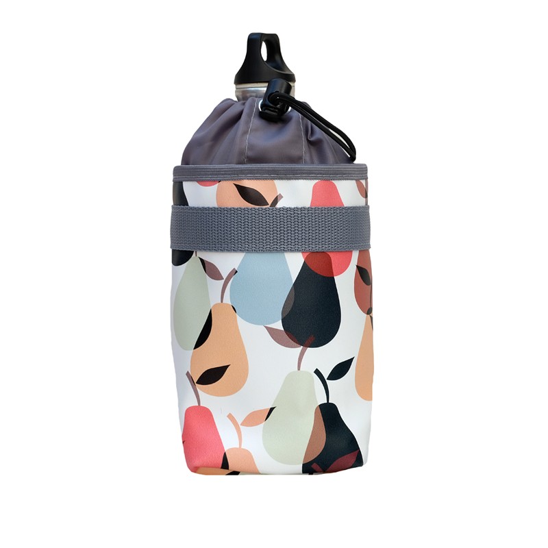 Snackbag Peras als Flaschenhalter mit Trinkflasche