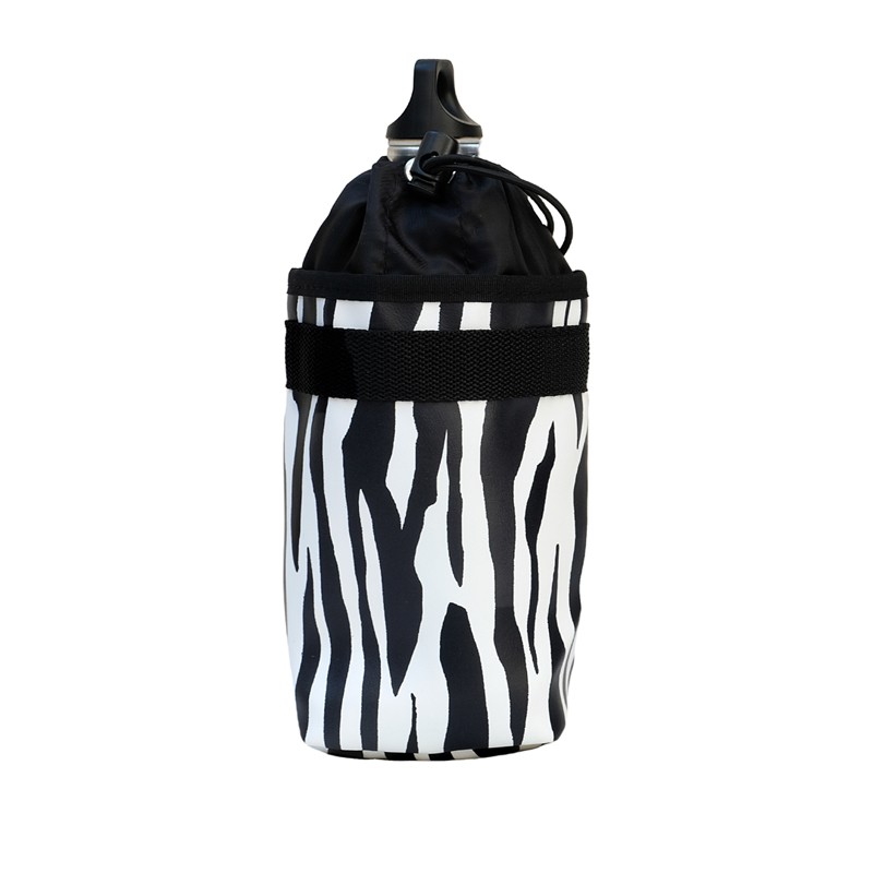 Snackbag Zebra als Flaschenhalter mit Trinkflasche