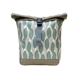 Fahrradrucksack Damen Banana Leaf von Ikuri, Vorderansicht: ruhiges Blätter-Muster in Grün und Beige