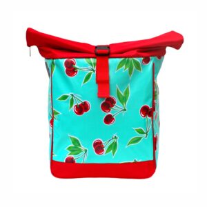 Bunter Rucksack Damen Cerezas türkis von Ikuri, Vorderansicht mit Kirschen-Print
