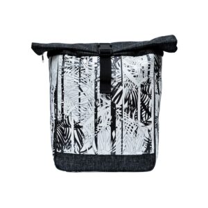 Fahrradrucksack Damen Palmeras von Ikuri, Vorderansicht: Rolltop mit schwarz-weißem Palmenprint