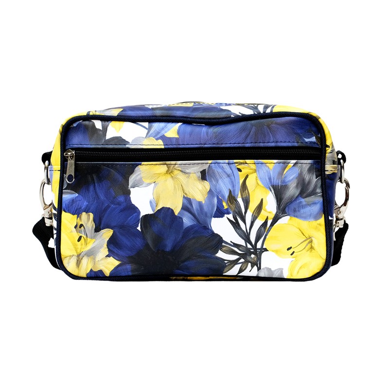 Lenkertasche Azucena von Ikuri mit Lilien in Blau-Gelb, Vorderansicht